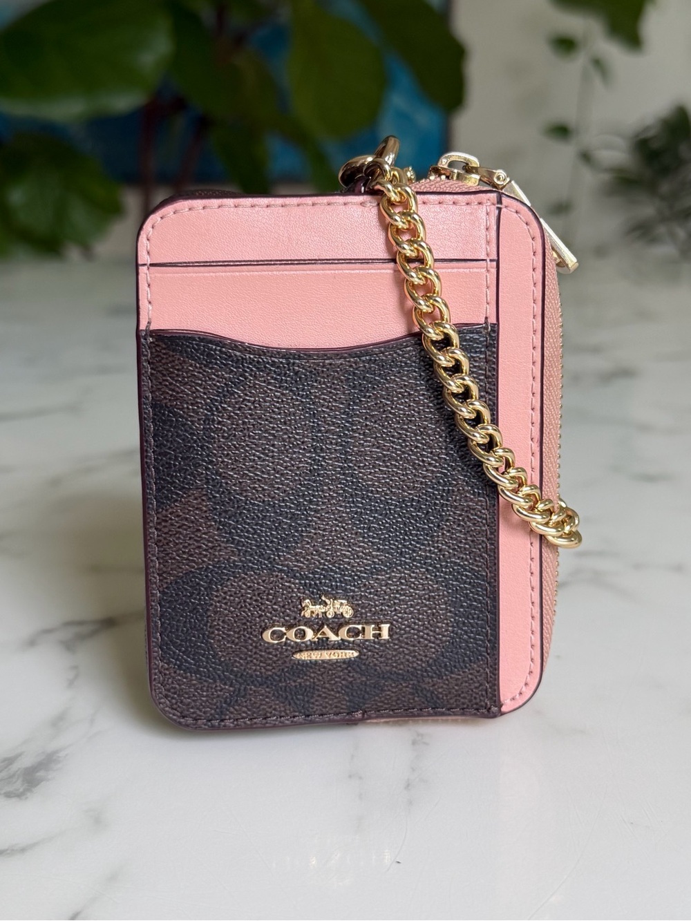 COACH Signature Zip Card Case in Mahogany Brown / Shell Pink / Gold Chain CW883